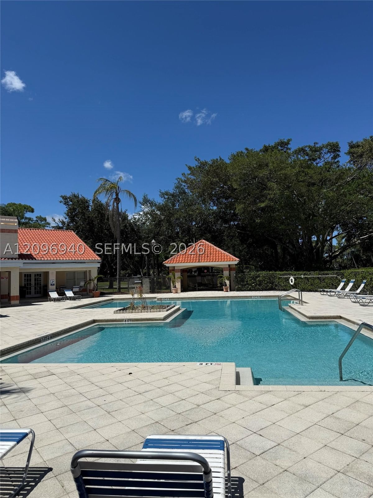 Real estate property located at 3450 Pinewalk Dr N #421, Broward, Coral Key Condo, Margate, FL