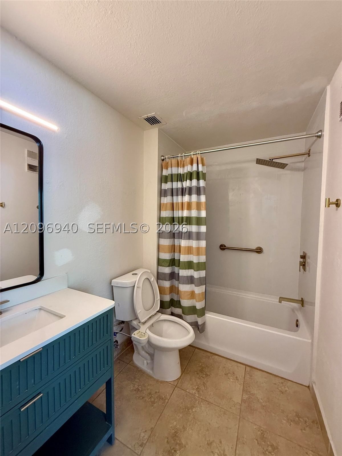 Real estate property located at 3450 Pinewalk Dr N #421, Broward, Coral Key Condo, Margate, FL