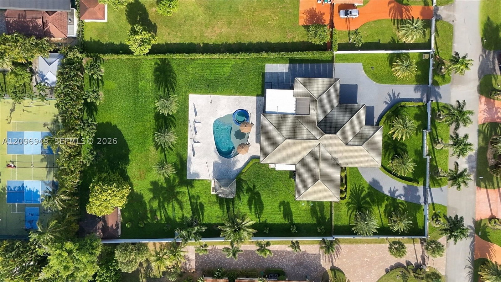 Real estate property located at 9995 131st St, Miami-dade, Florida Fruit Land Compan, Hialeah Gardens, FL