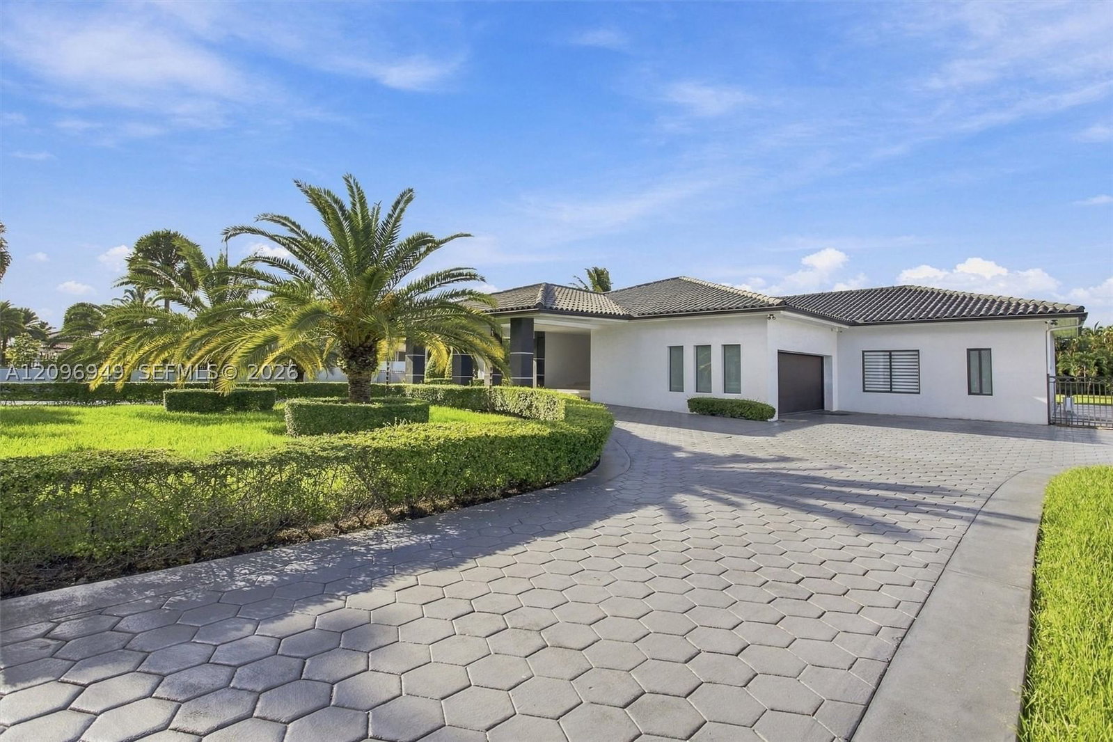 Real estate property located at 9995 131st St, Miami-dade, Florida Fruit Land Compan, Hialeah Gardens, FL