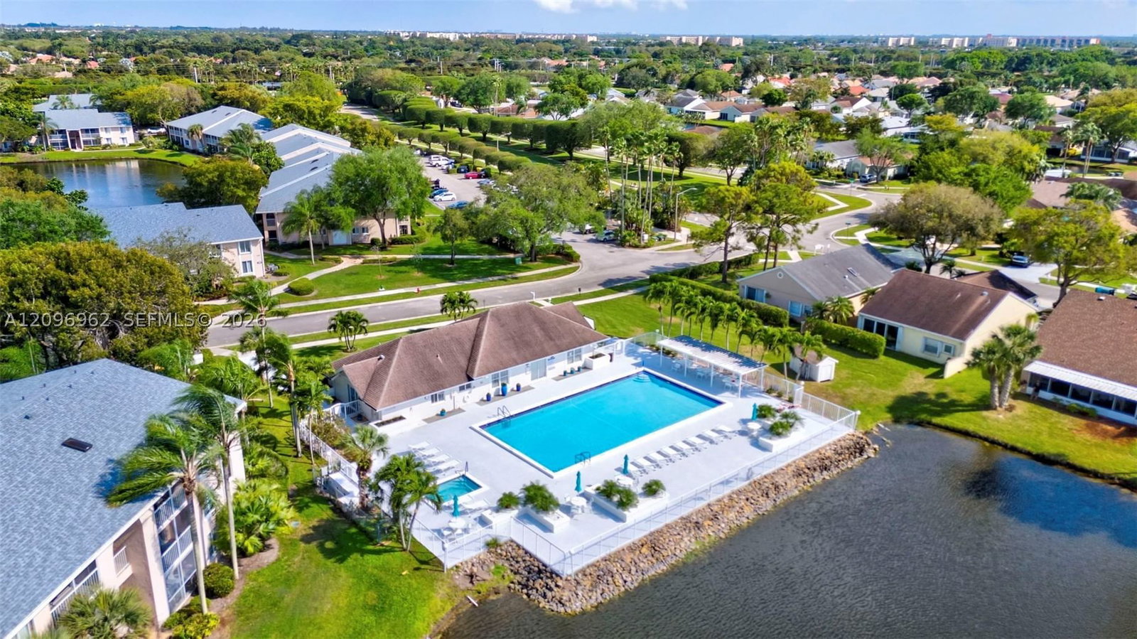 Real estate property located at 13771 Oneida Dr B3, Palm Beach, Pine Ridge At Delray Beach, Delray Beach, FL