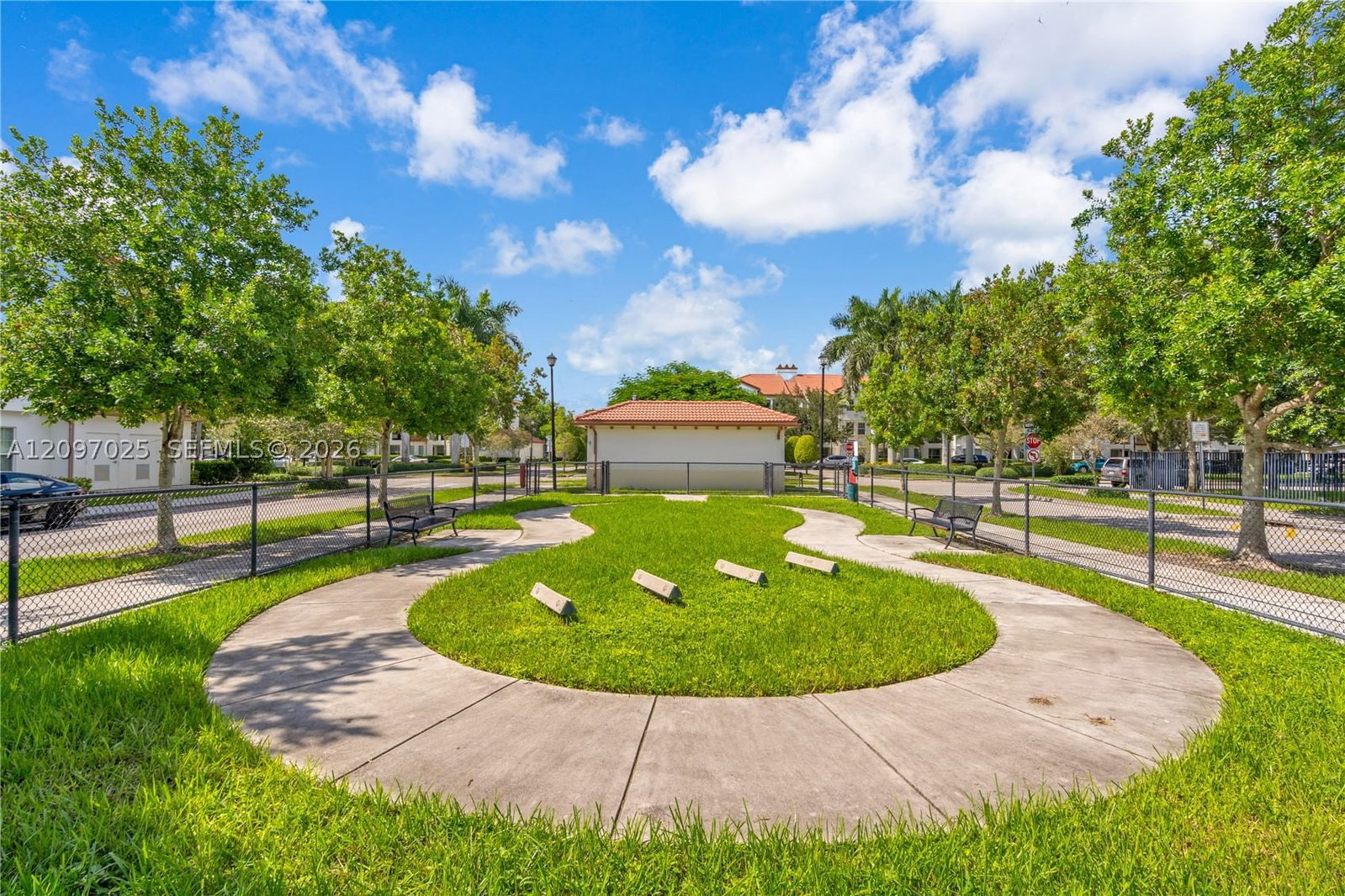 Real estate property located at 17097 94th Way #17097, Miami-dade, Kendall Commons Townhomes, Miami, FL