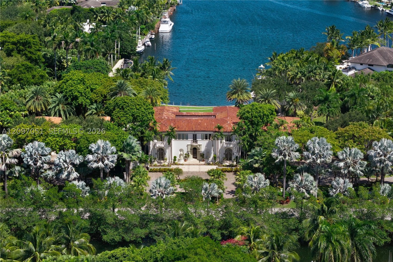 Real estate property located at 8901 Arvida Ln, Miami-dade, Gables Estates No 3, Coral Gables, FL