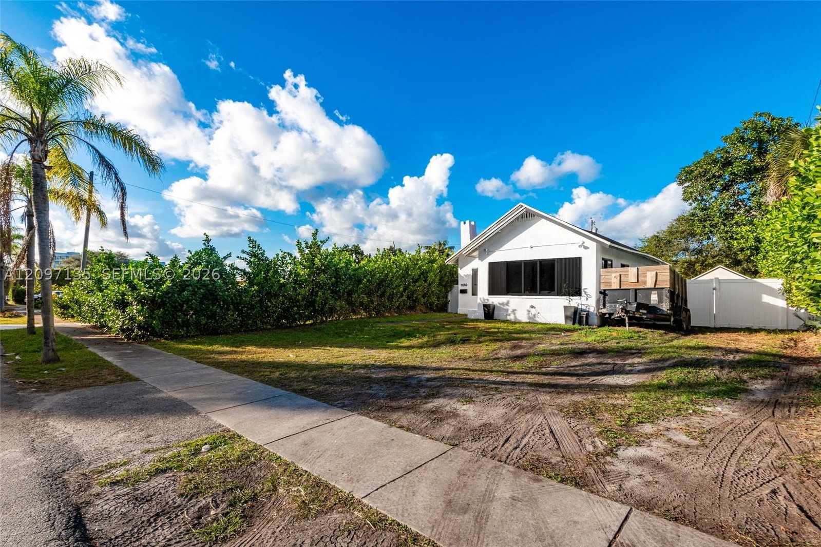 Real estate property located at 1683 168th St, Miami-dade, Fulford By Sea Sec E, North Miami Beach, FL