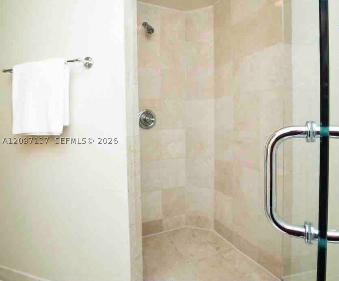 Real estate property located at 18001 Collins Ave #512, Miami-dade, Trump International Sones, Sunny Isles Beach, FL