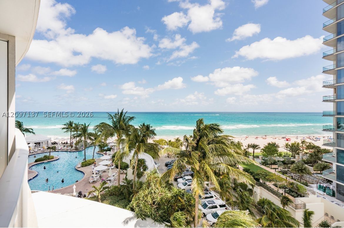 Real estate property located at 18001 Collins Ave #512, Miami-dade, Trump International Sones, Sunny Isles Beach, FL