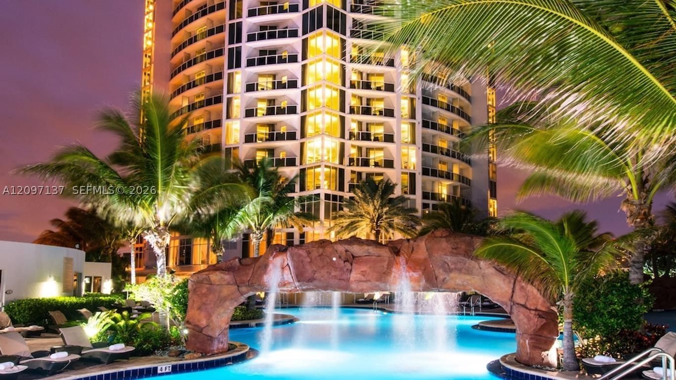 Real estate property located at 18001 Collins Ave #512, Miami-dade, Trump International Sones, Sunny Isles Beach, FL