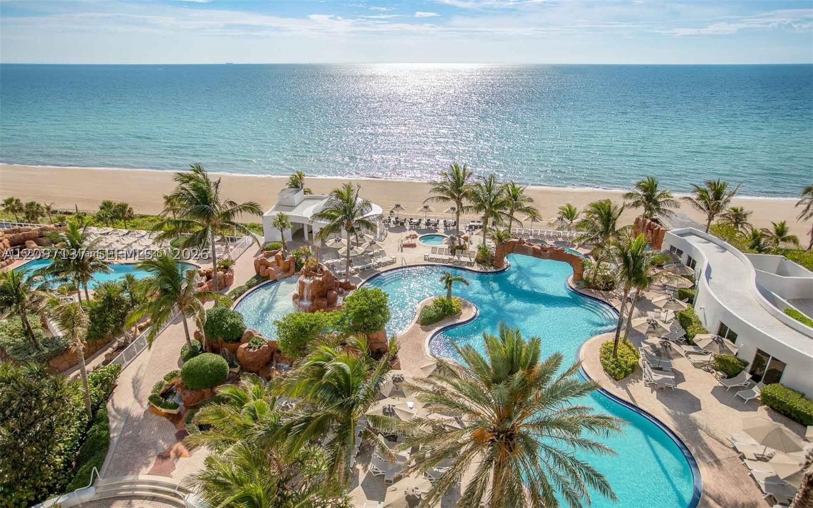 Real estate property located at 18001 Collins Ave #512, Miami-dade, Trump International Sones, Sunny Isles Beach, FL