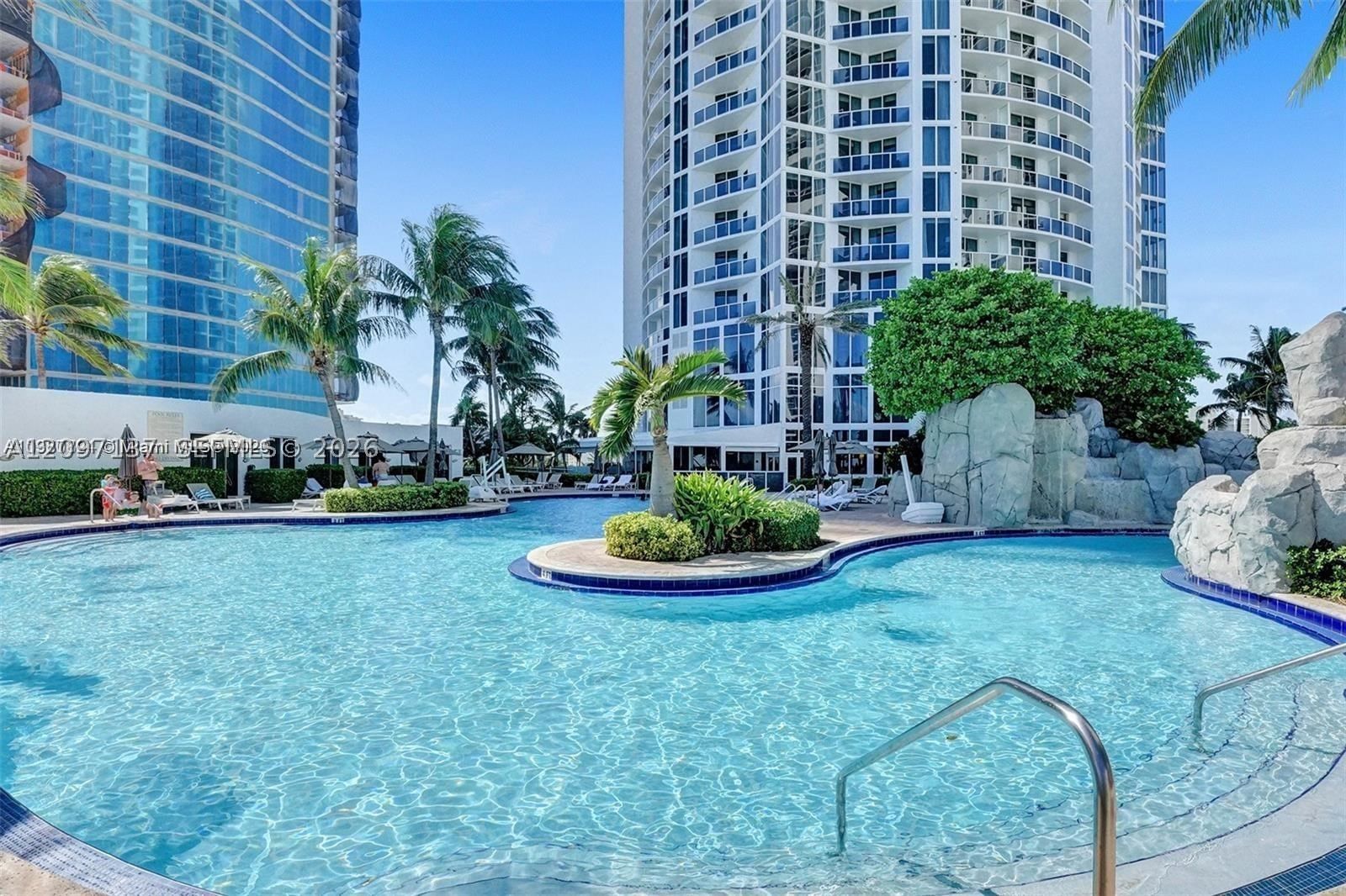 Real estate property located at 18001 Collins Ave #512, Miami-dade, Trump International Sones, Sunny Isles Beach, FL