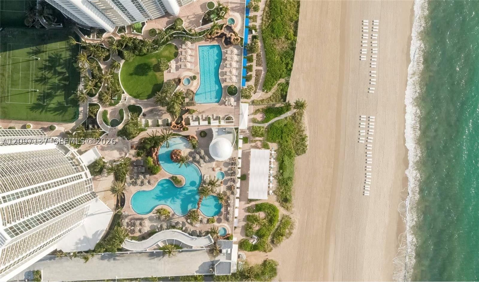 Real estate property located at 18001 Collins Ave #512, Miami-dade, Trump International Sones, Sunny Isles Beach, FL