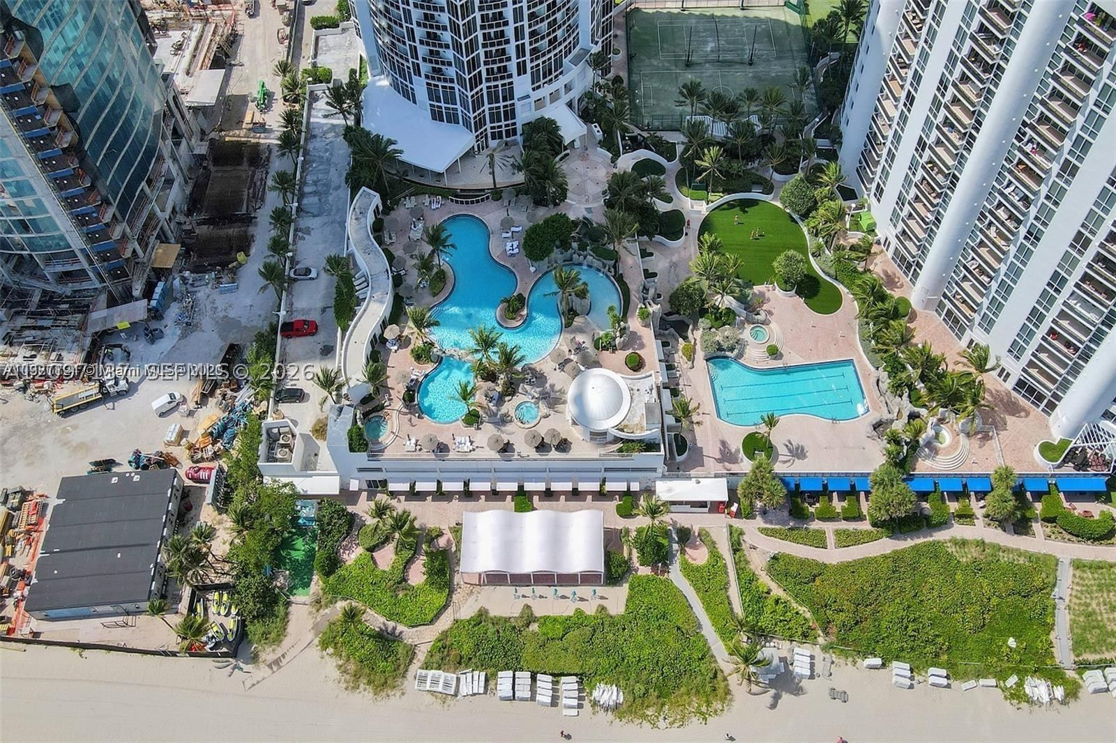 Real estate property located at 18001 Collins Ave #512, Miami-dade, Trump International Sones, Sunny Isles Beach, FL