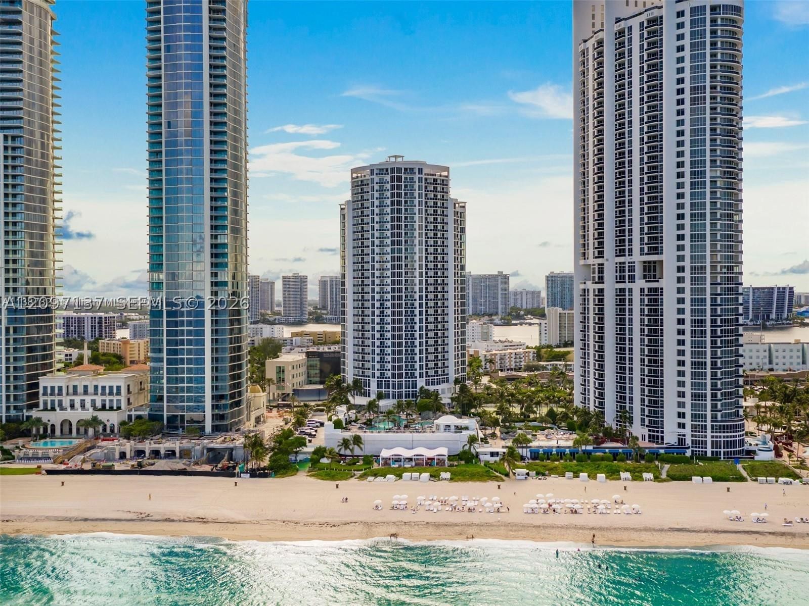 Real estate property located at 18001 Collins Ave #512, Miami-dade, Trump International Sones, Sunny Isles Beach, FL