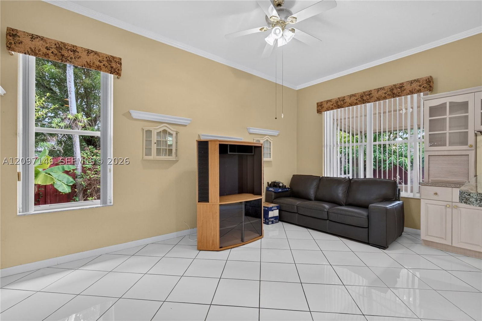 Real estate property located at 14639 159th Pl, Miami-dade, Corsica Place, Miami, FL