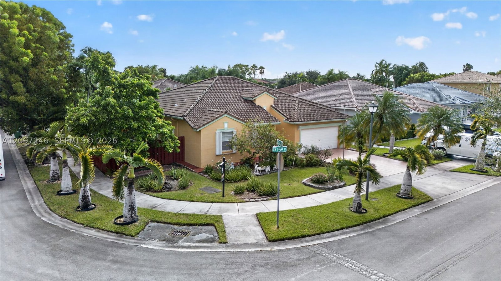 Real estate property located at 14639 159th Pl, Miami-dade, Corsica Place, Miami, FL