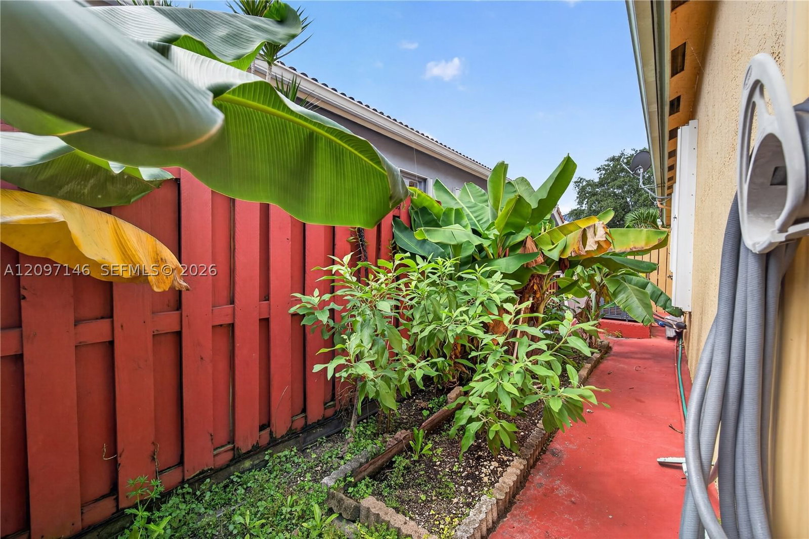 Real estate property located at 14639 159th Pl, Miami-dade, Corsica Place, Miami, FL