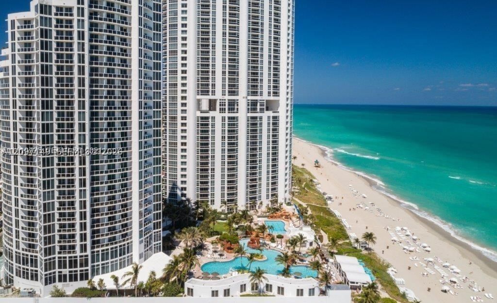 Real estate property located at 18001 Collins Ave #2504, Miami-dade, Trump International Sones, Sunny Isles Beach, FL