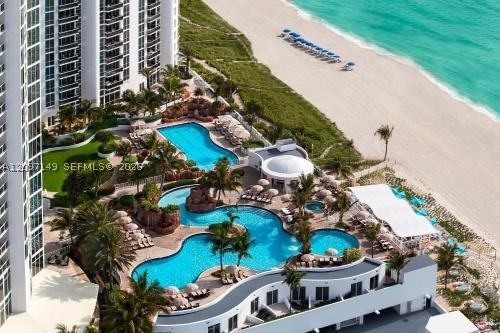 Real estate property located at 18001 Collins Ave #2504, Miami-dade, Trump International Sones, Sunny Isles Beach, FL