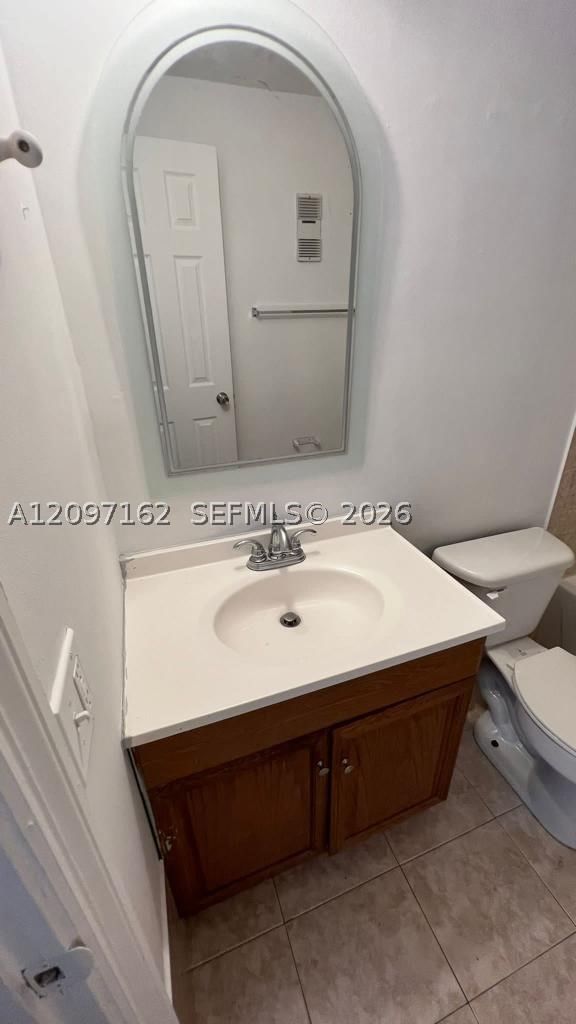 Real estate property located at 6950 Miami Gardens Dr #2-508, Miami-dade, Coral Gate East Condo, Hialeah, FL
