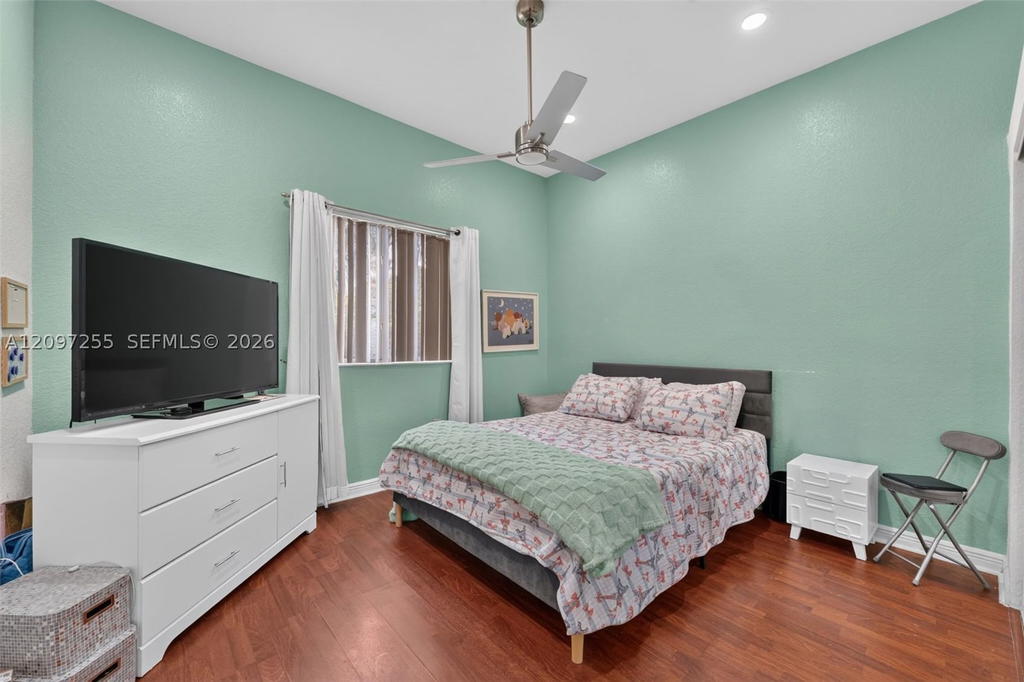 Real estate property located at 7932 Exeter Blvd E #202, Broward, Exeter Condominium, Tamarac, FL
