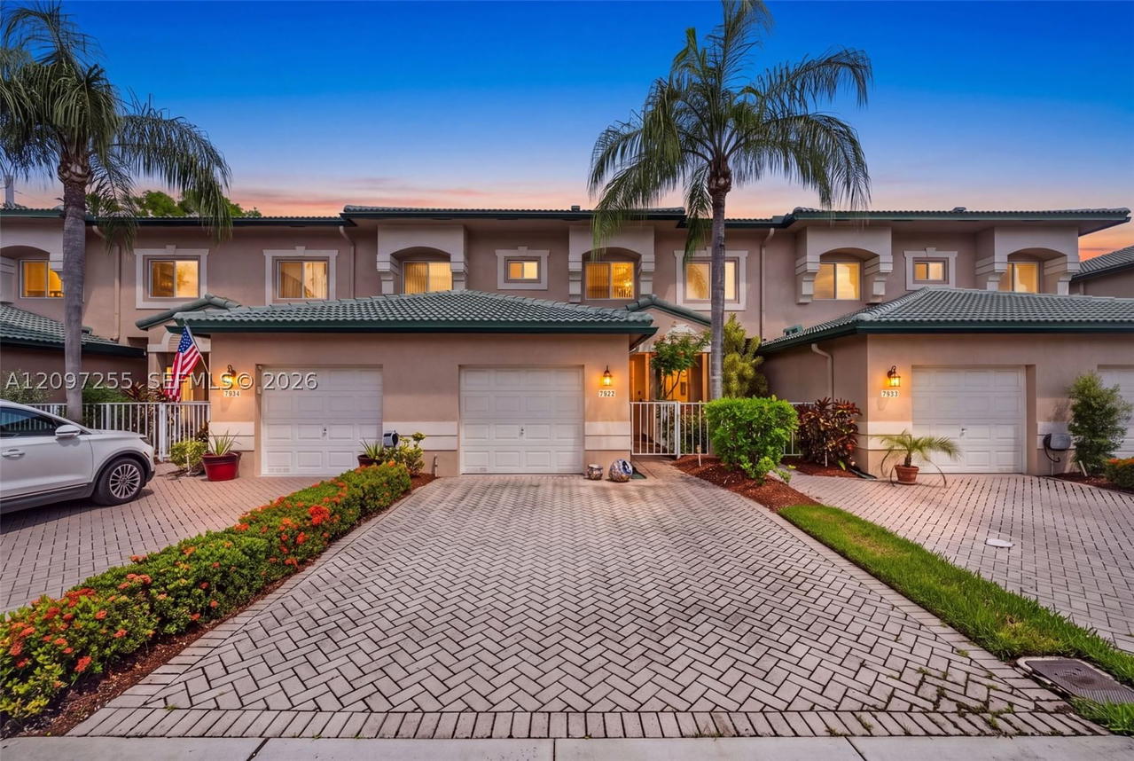 Real estate property located at 7932 Exeter Blvd E #202, Broward, Exeter Condominium, Tamarac, FL