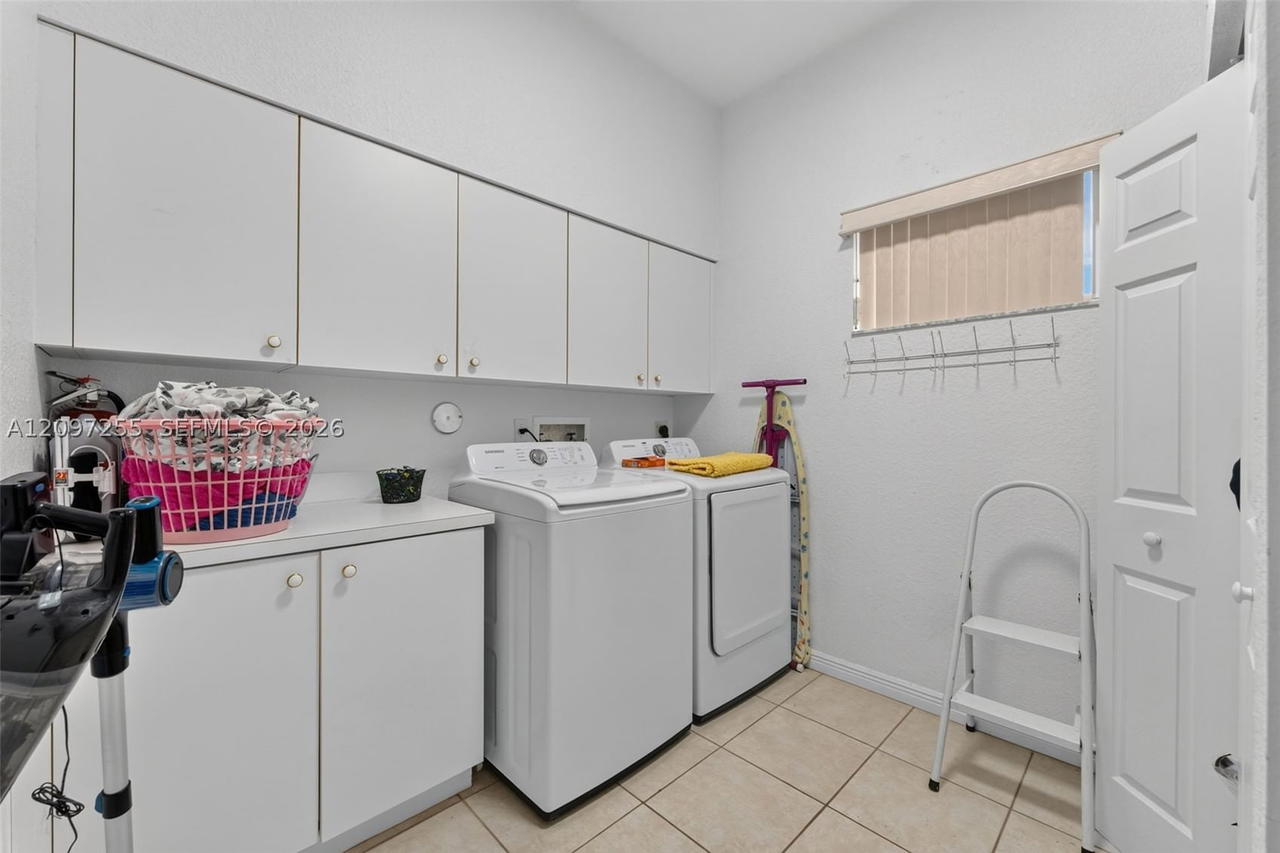 Real estate property located at 7932 Exeter Blvd E #202, Broward, Exeter Condominium, Tamarac, FL