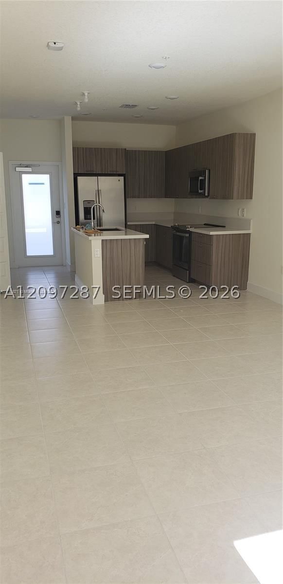 Real estate property located at 8363 41st St A-404, Miami-dade, Downtown Doral South Phas, Doral, FL