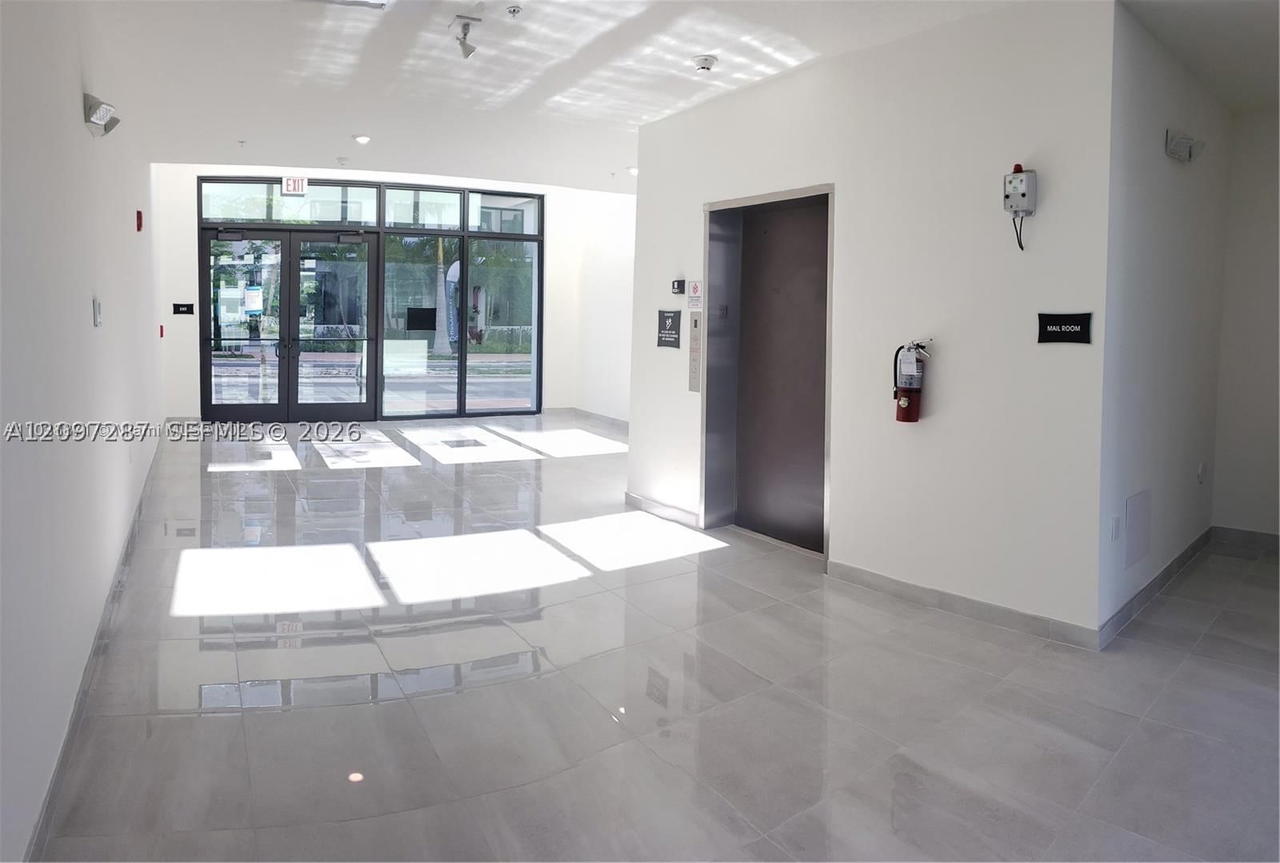 Real estate property located at 8363 41st St A-404, Miami-dade, Downtown Doral South Phas, Doral, FL