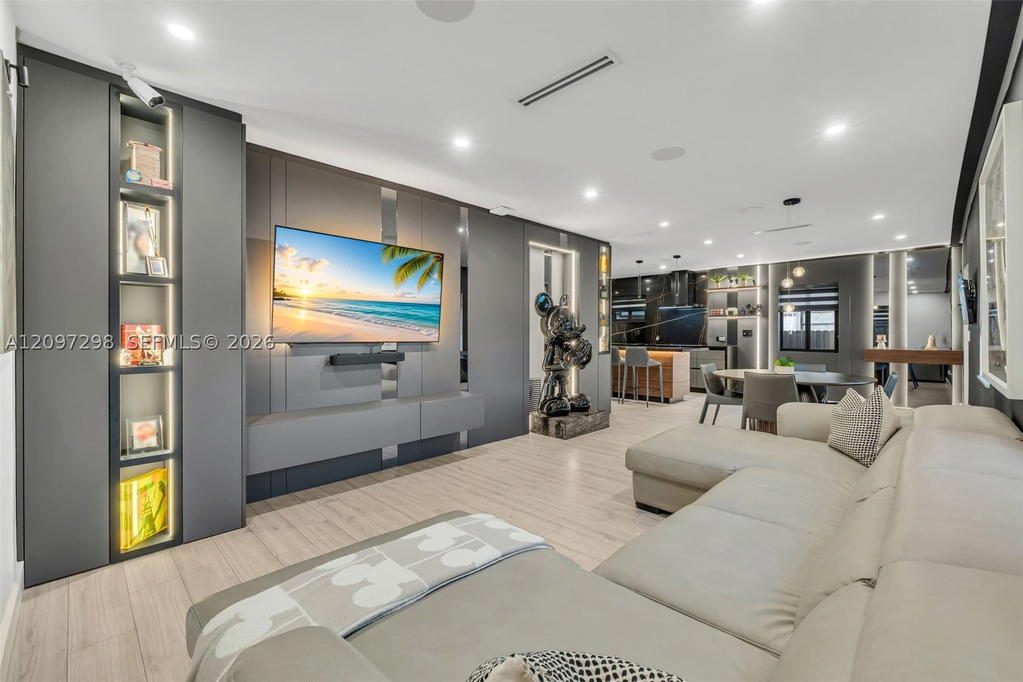 Real estate property located at 3450 16th St, Miami-dade, Grapeland Heights Sec 2, Miami, FL