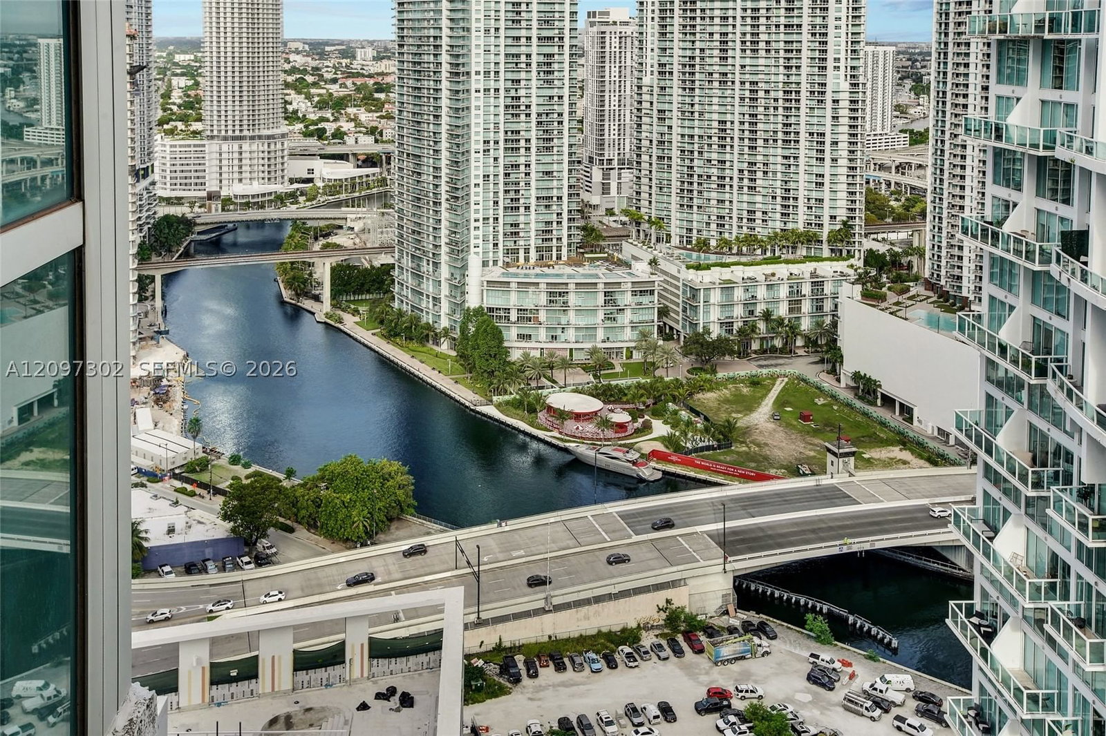 Real estate property located at 55 6th St #3701, Miami-dade, 500 Brickell West Condo, Miami, FL