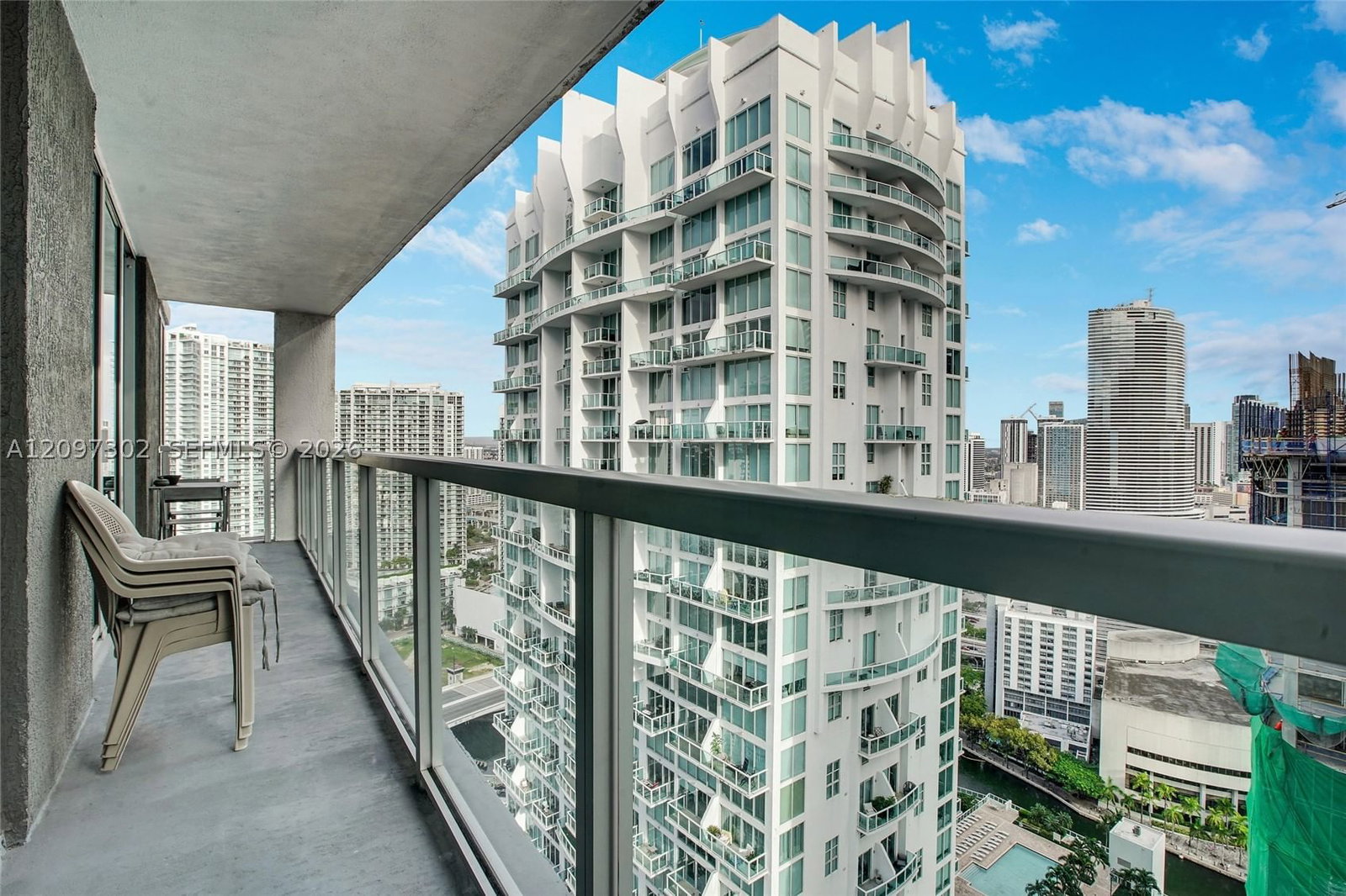 Real estate property located at 55 6th St #3701, Miami-dade, 500 Brickell West Condo, Miami, FL