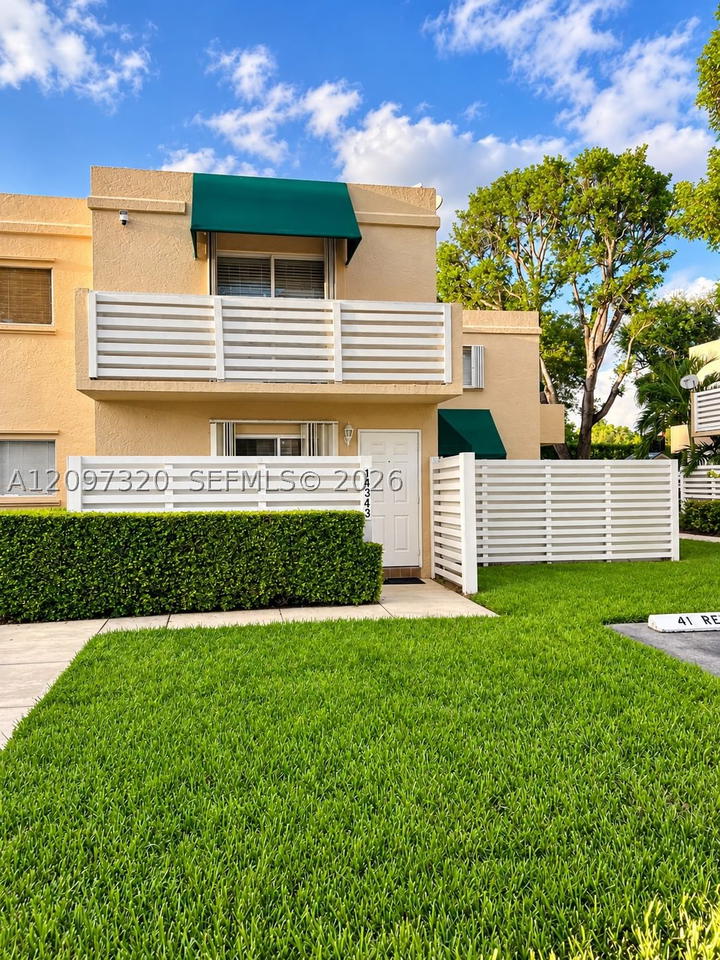 Real estate property located at 14343 96th Ter, Miami-dade, Kendall Center, Miami, FL