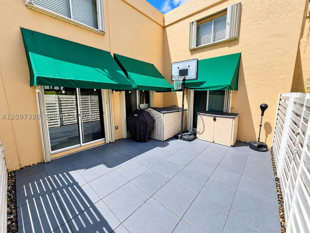 Real estate property located at 14343 96th Ter, Miami-dade, Kendall Center, Miami, FL