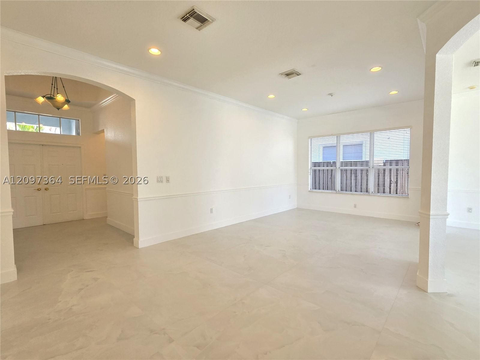Real estate property located at 16240 66 ST, Miami-dade, Crestview Lakes, Miami, FL