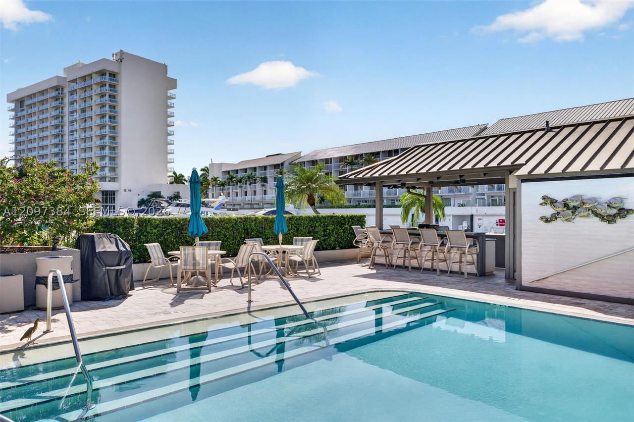 Real estate property located at 8 Port Side Dr #8A, Broward, Portside Yacht Club Condo, Fort Lauderdale, FL