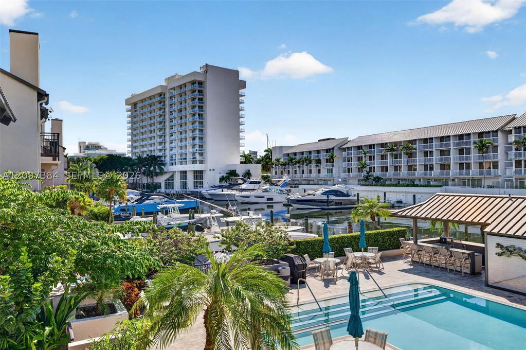 Real estate property located at 8 Port Side Dr #8A, Broward, Portside Yacht Club Condo, Fort Lauderdale, FL
