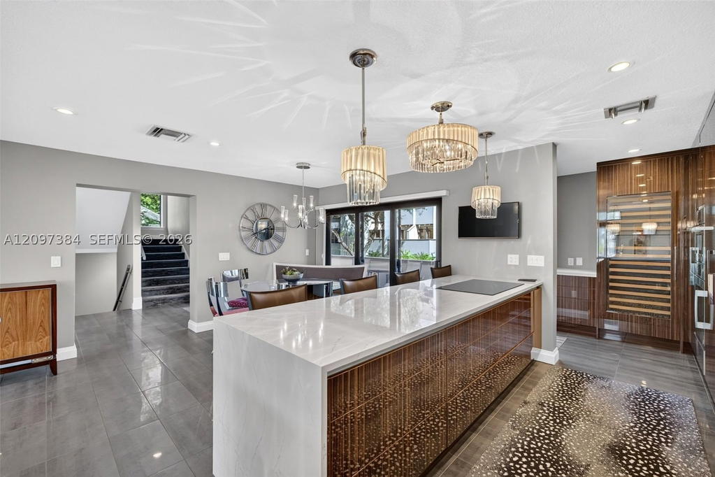 Real estate property located at 8 Port Side Dr #8A, Broward, Portside Yacht Club Condo, Fort Lauderdale, FL