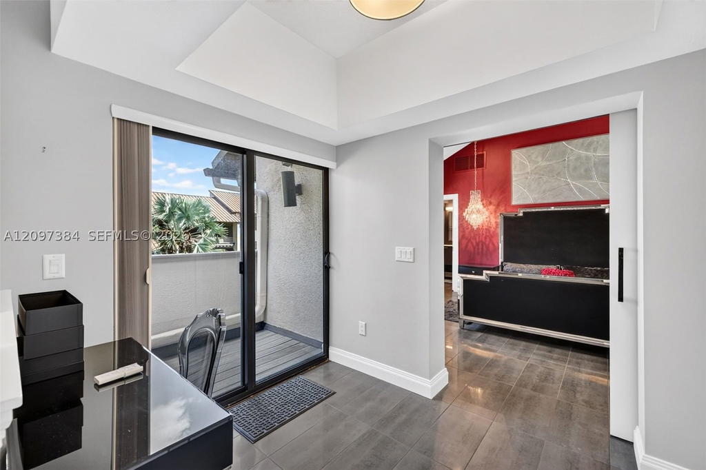 Real estate property located at 8 Port Side Dr #8A, Broward, Portside Yacht Club Condo, Fort Lauderdale, FL