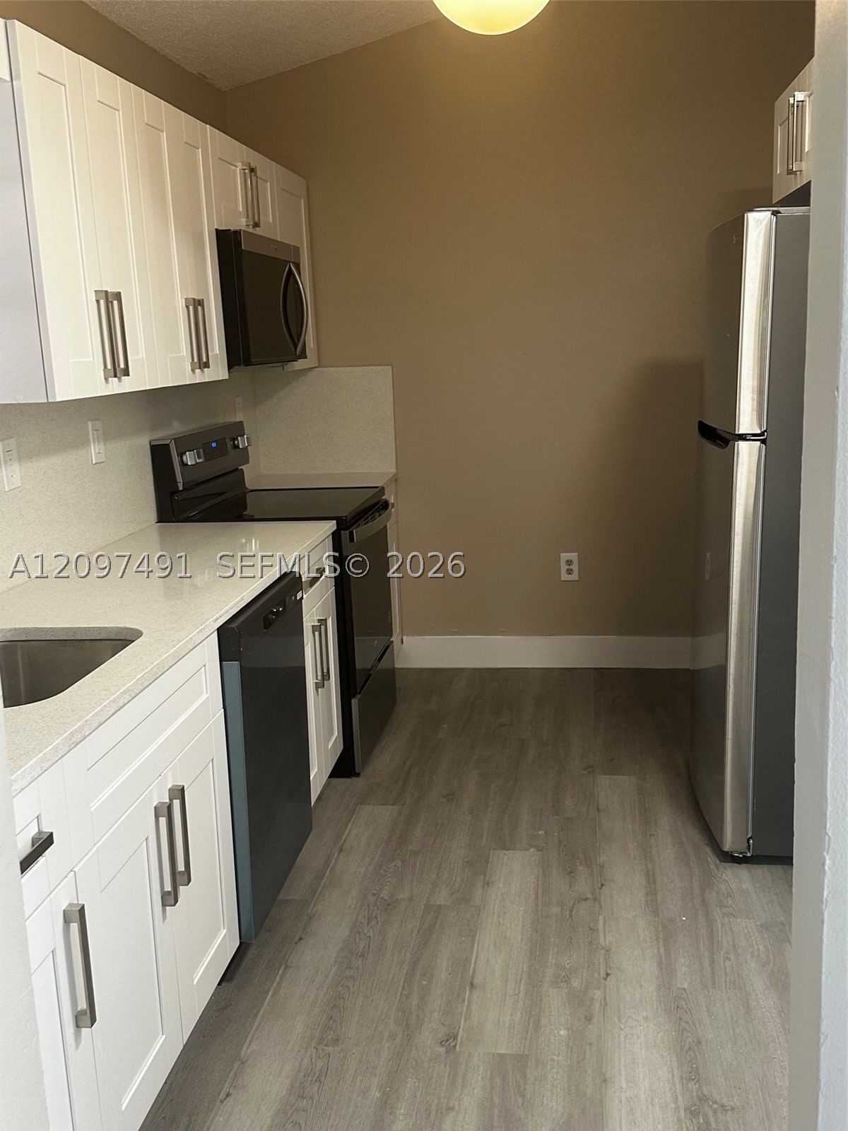 Real estate property located at 20200 32nd Ave, Miami-dade, Leslie Patio Homes Sec 4, Miami Gardens, FL