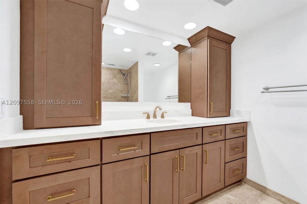 Real estate property located at 2200 33rd Ave #3D, Broward, White Egret Condo, Fort Lauderdale, FL