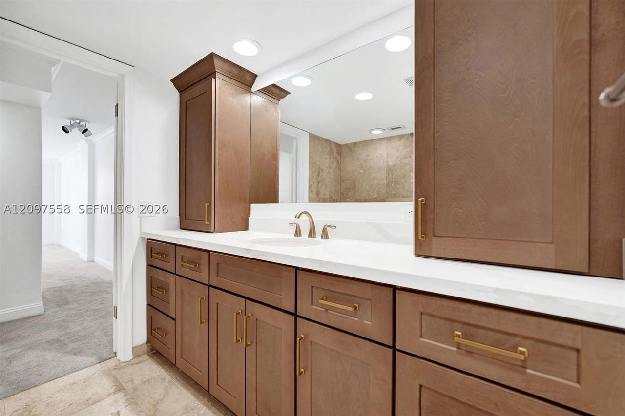 Real estate property located at 2200 33rd Ave #3D, Broward, White Egret Condo, Fort Lauderdale, FL