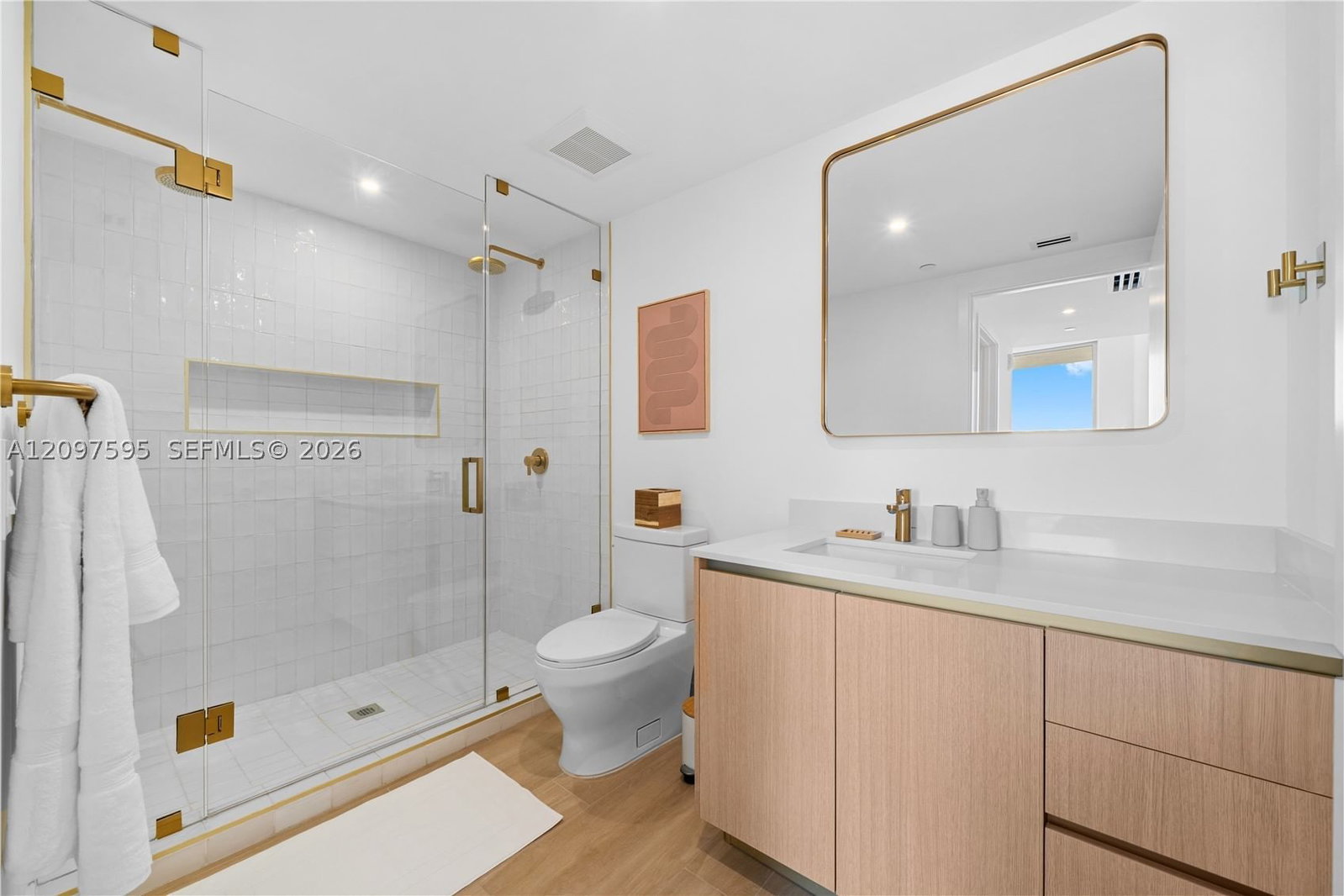 Real estate property located at 90 32nd #527, Miami-dade, The Standard Residences, Miami, FL