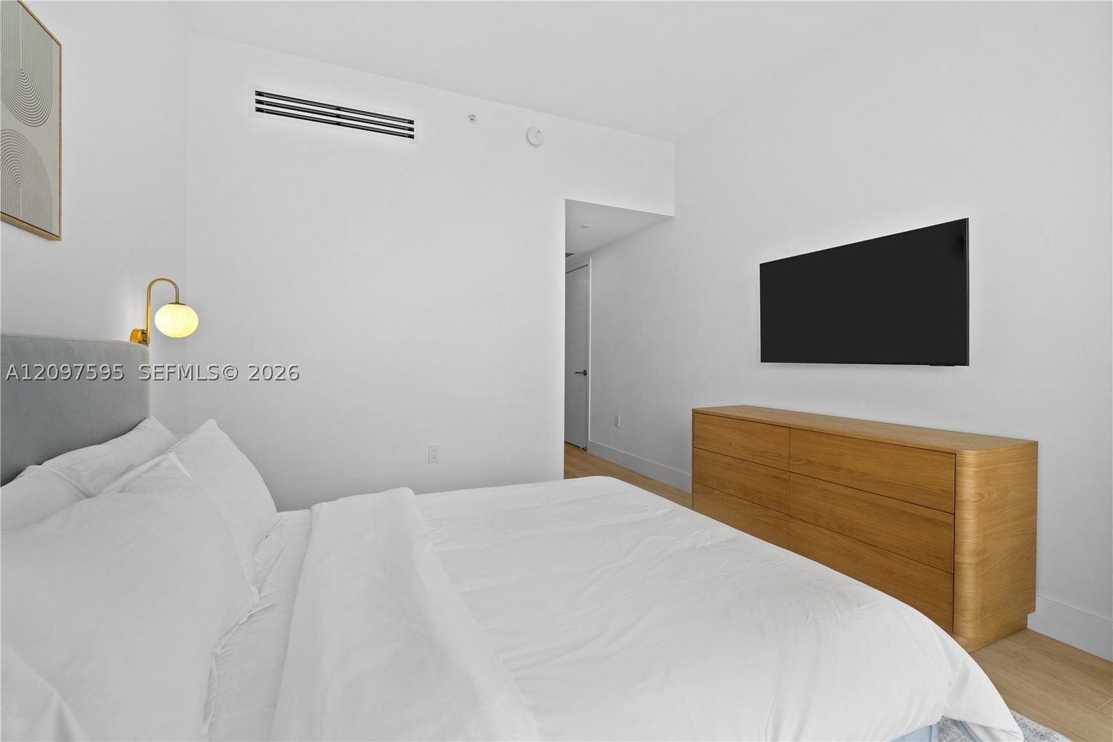 Real estate property located at 90 32nd #527, Miami-dade, The Standard Residences, Miami, FL