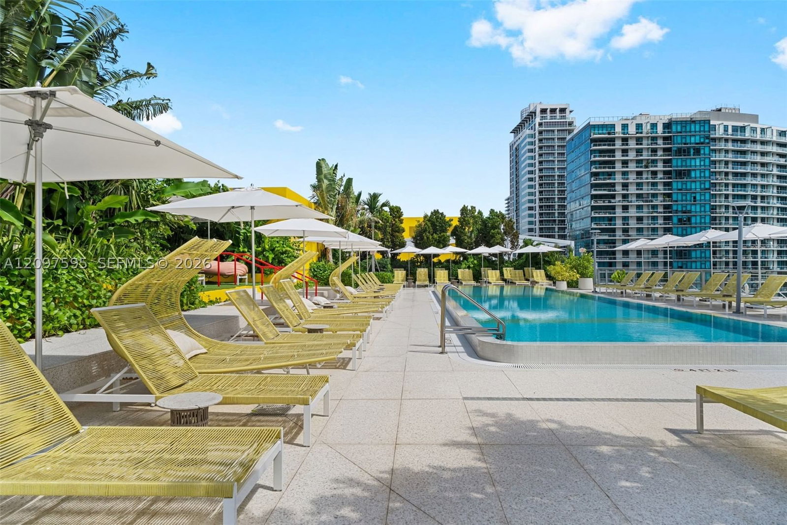 Real estate property located at 90 32nd #527, Miami-dade, The Standard Residences, Miami, FL