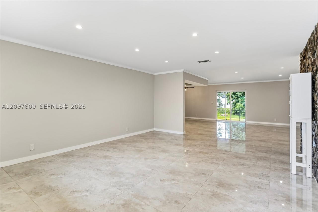 Real estate property located at 4801 59th Ter, Broward, Everglades Land Sales Co, Davie, FL