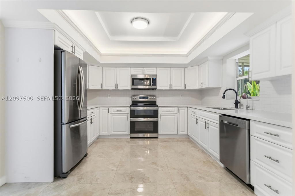 Real estate property located at 4801 59th Ter, Broward, Everglades Land Sales Co, Davie, FL