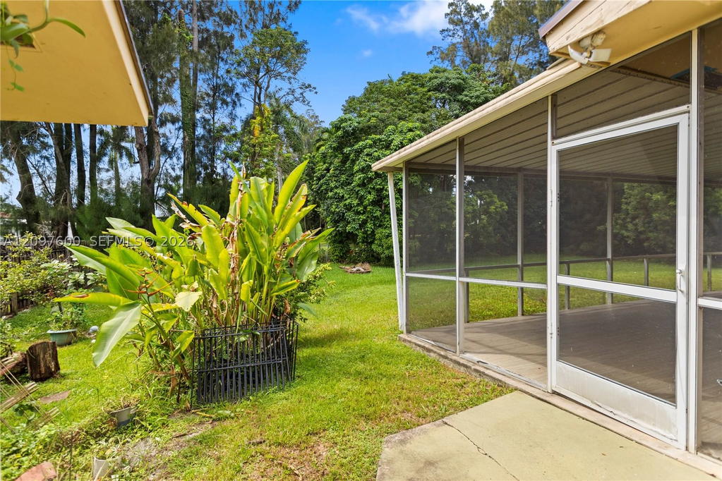 Real estate property located at 4801 59th Ter, Broward, Everglades Land Sales Co, Davie, FL