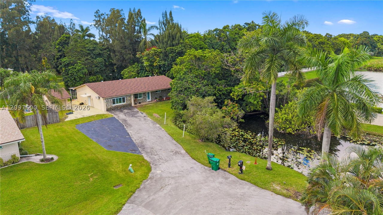 Real estate property located at 4801 59th Ter, Broward, Everglades Land Sales Co, Davie, FL
