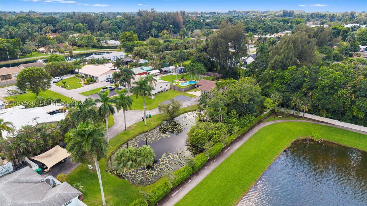 Real estate property located at 4801 59th Ter, Broward, Everglades Land Sales Co, Davie, FL