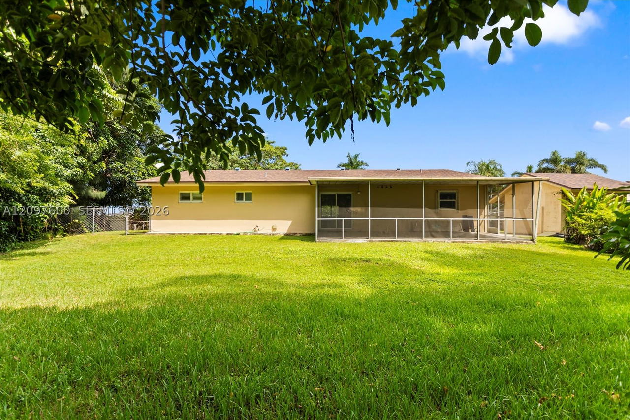 Real estate property located at 4801 59th Ter, Broward, Everglades Land Sales Co, Davie, FL