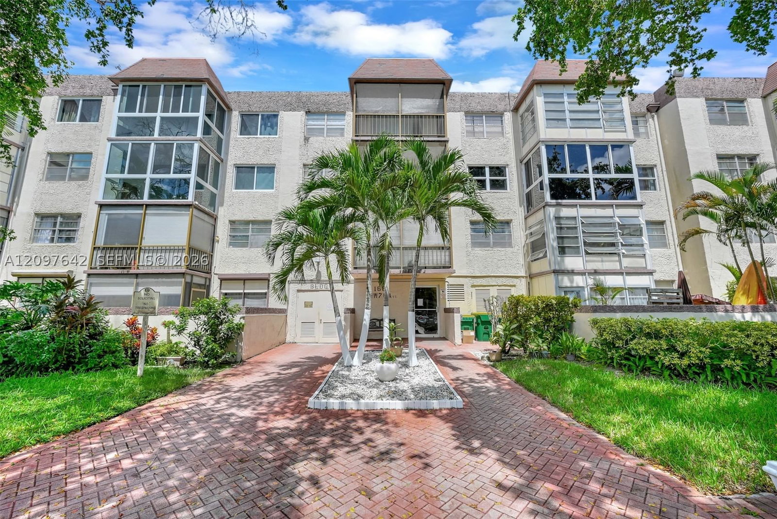 Real estate property located at 1681 70th Ave #205, Broward, Omega Condo No 1, Plantation, FL